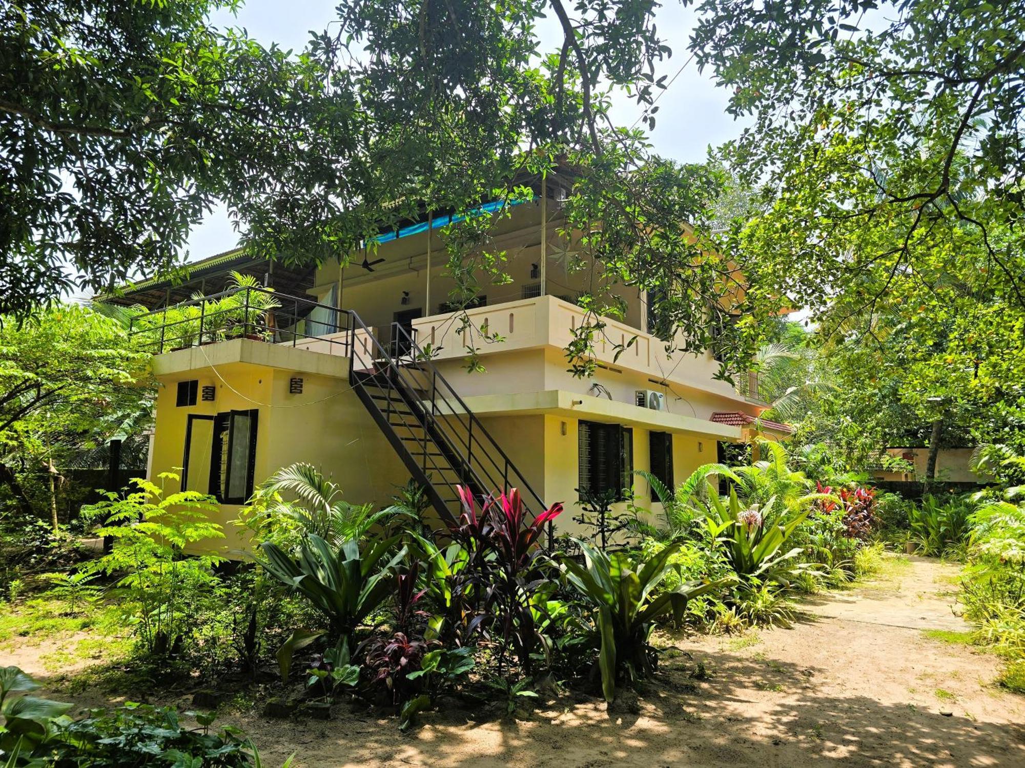 Bella Marari Beach Homestay Mararikulam Exteriör bild