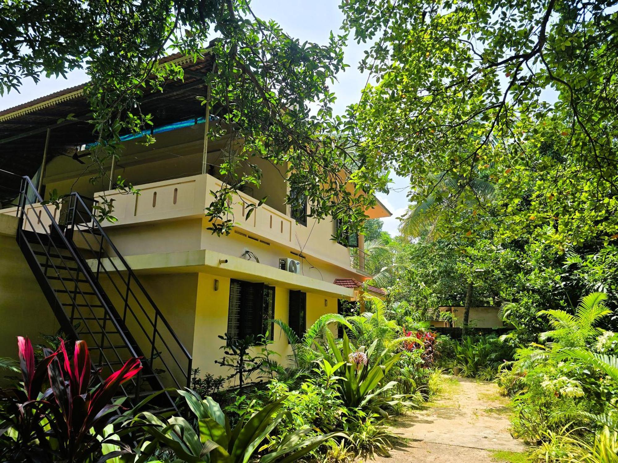 Bella Marari Beach Homestay Mararikulam Exteriör bild